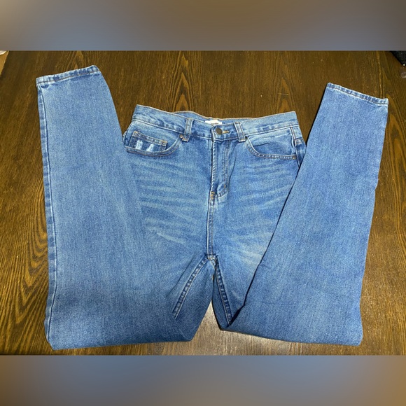 super down Ashley High Rise Jeans in Mid Blue Wash Size Medium - Picture 3 of 10